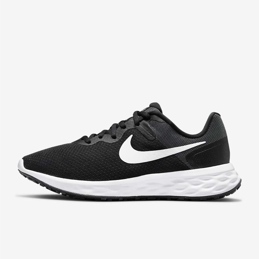 Nike Revolution Sneakers